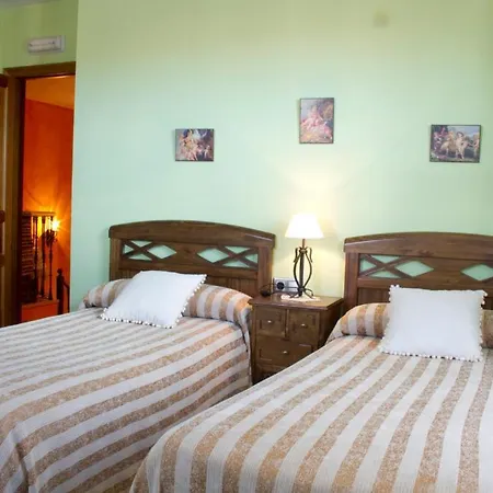 Alojamento de Acomodação e Pequeno-almoço Rural La Veleta 3*