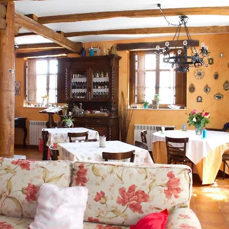 Rural La Veleta Bed & Breakfast