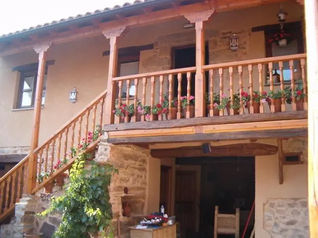 Bed & Breakfast Rural La Veleta Murias de Rechivaldo